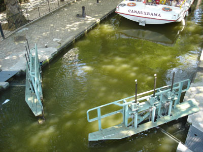フランス パリ サンマルタン運河
