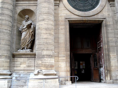 パリ 教会